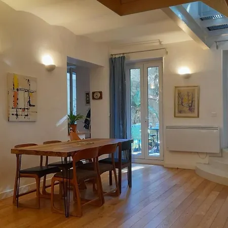 Bel Apt Duplex En Rez-De-Jardin A Marseille By Weekome * Paris